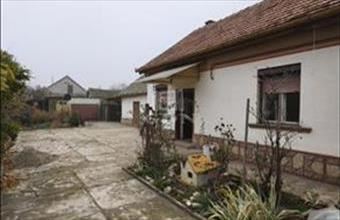 Eladó Nagykőrösi családi ház hirdetés (15793653)