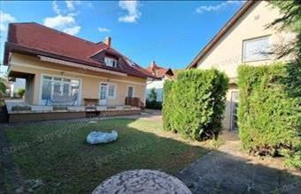 Eladó Siófoki családi ház hirdetés (92749475)