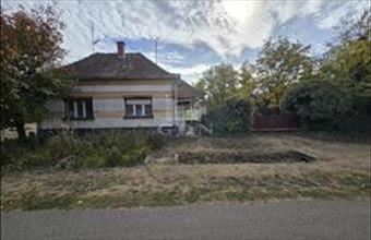 Eladó Csikériai családi ház hirdetés (14395997)