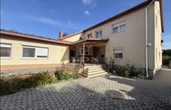 Eladó Székesfehérvári családi ház hirdetés (94643347)