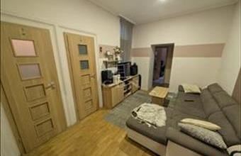 Eladó Budapest VII. kerületi tégla lakás hirdetés (83972348)