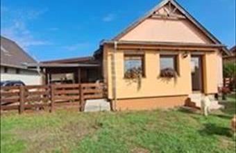 Eladó Balatonfőkajári családi ház hirdetés (38574349)