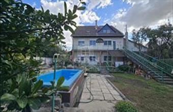 Eladó Budapest XV. kerületi családi ház hirdetés (22859646)