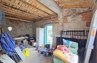 Eladó Kilimáni családi ház hirdetés (31493447)