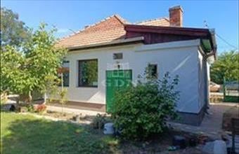 Eladó Veresegyházi családi ház hirdetés (74461517)