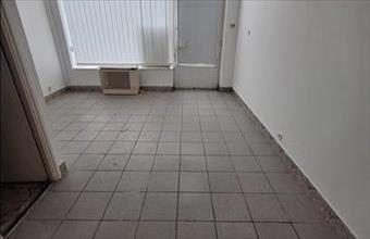 Eladó Bajai üzlethelyiség utcafronton hirdetés (97472747)