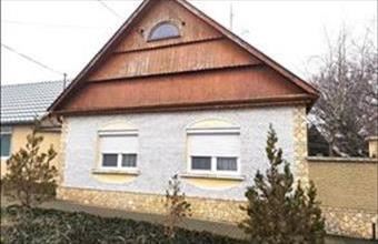 Eladó Bajai családi ház hirdetés (43568744)