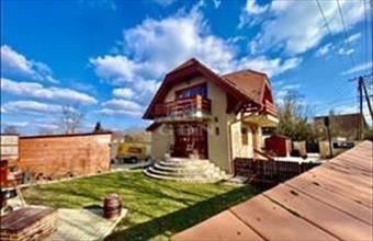 Eladó Balatonfűzfői családi ház hirdetés (86882946)