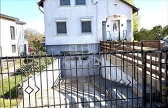 Eladó Mogyoródi családi ház hirdetés (34792327)