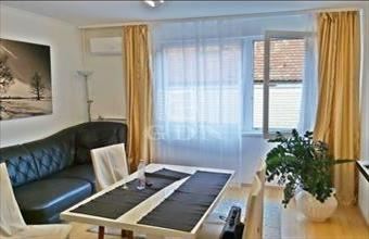 Kiadó Budapest V. kerületi tégla lakás hirdetés (99933433)