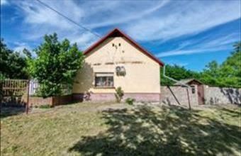 Eladó Dávodi családi ház hirdetés (34599291)