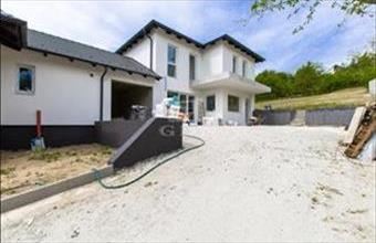 Eladó Gödöllői ikerház hirdetés (49733299)