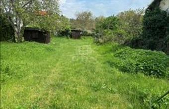 Eladó Komáromi lakóövezeti telek hirdetés (34932541)