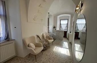 Eladó Váci egyéb üzlethelyiség hirdetés (59345434)