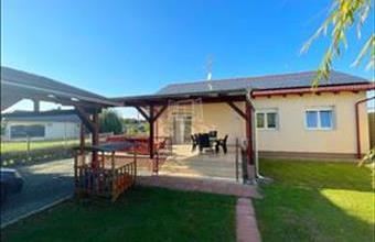 Eladó Szombathelyi családi ház hirdetés (35439747)