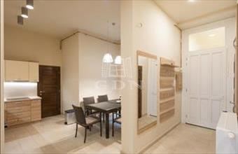 Eladó Budapest VI. kerületi tégla lakás hirdetés (69358344)