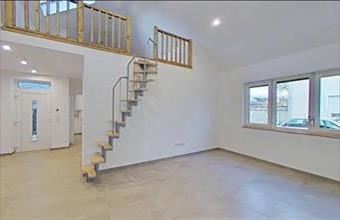 Eladó Veszprémi családi ház hirdetés (73547213)