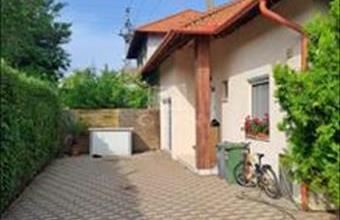 Eladó Tárnoki ikerház hirdetés (23443223)