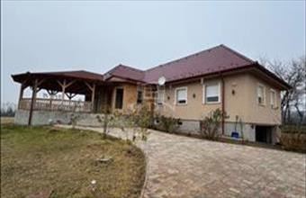 Eladó Kecskeméti családi ház hirdetés (54334752)