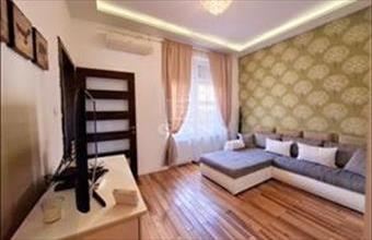 Eladó Budapest V. kerületi tégla lakás hirdetés (87994747)