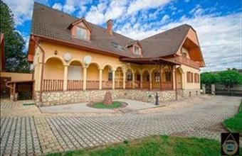 Eladó Tapolcai családi ház hirdetés (89831876)