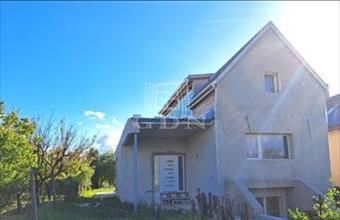 Eladó Váci családi ház hirdetés (44543577)