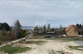 Eladó Balatonalmádi hétvégi ház hirdetés (83454336)