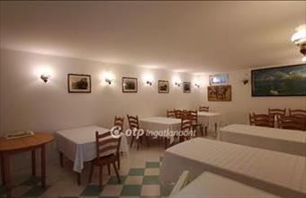 Eladó Balatonboglári házrész hirdetés (61479773)