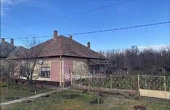 Eladó Kunszentmártoni családi ház hirdetés (37748691)