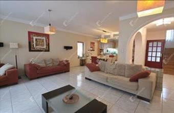 Eladó Miskolci családi ház hirdetés (77812752)