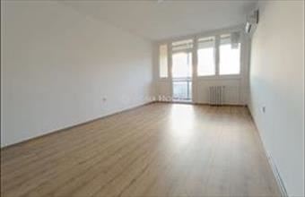 Eladó Pécsi panel lakás hirdetés (78323333)