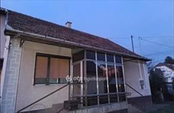 Eladó Hajdúböszörményi családi ház hirdetés (48453373)