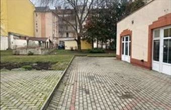Kiadó Szolnoki egyéb üzlethelyiség hirdetés (14756545)