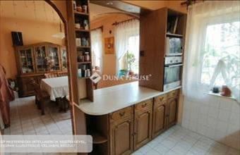 Eladó Debreceni családi ház hirdetés (38294933)