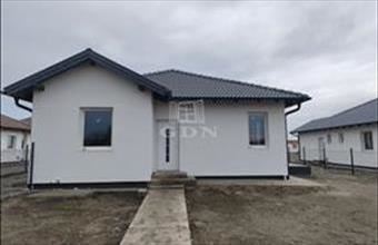 Eladó Kiskunlacházai ikerház hirdetés (36367865)