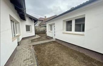 Eladó Nyergesújfalui családi ház hirdetés (48179488)