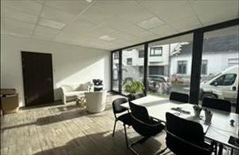 Kiadó Debreceni iroda irodaházban hirdetés (56777442)