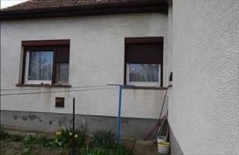 Eladó Székesfehérvári családi ház hirdetés (66824997)