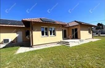 Eladó Székesfehérvári ikerház hirdetés (29782759)