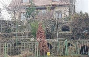 Eladó Pécsi családi ház hirdetés (49576231)