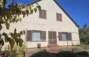 Eladó Tiszajenői családi ház hirdetés (37744549)