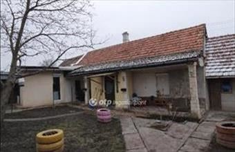 Eladó Jászberényi családi ház hirdetés (44291332)