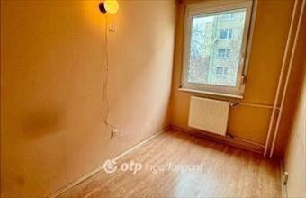 Eladó Győri panel lakás hirdetés (79556735)