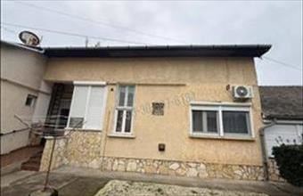 Eladó Karcagi tégla lakás hirdetés (94868476)