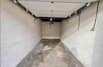 Eladó Pápai egyedi garázs hirdetés (82444147)