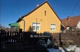 Eladó Nagykörűi családi ház hirdetés (53383326)