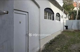 Eladó Pápai tégla lakás hirdetés (56256139)