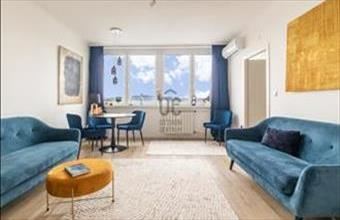 Eladó Budapest XIII. kerületi csúsztatott zsalus lakás hirdetés (44475972)