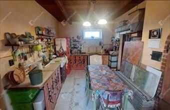 Eladó Császári családi ház hirdetés (84167593)