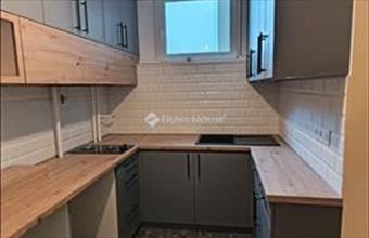 Eladó Váci tégla lakás hirdetés (78375367)